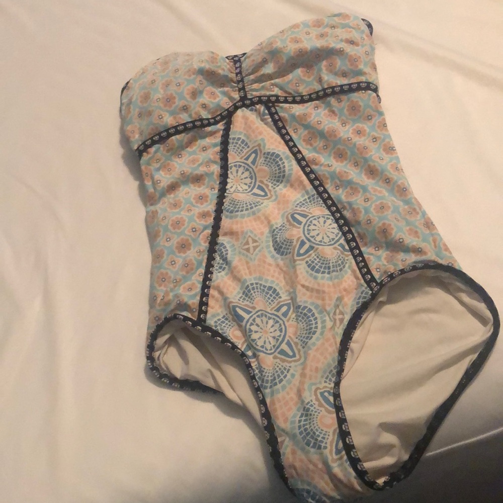 One piece bathing suit